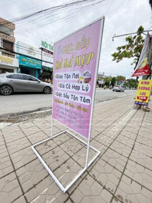 Standee căng bạt không đèn kích thước 80x1m5