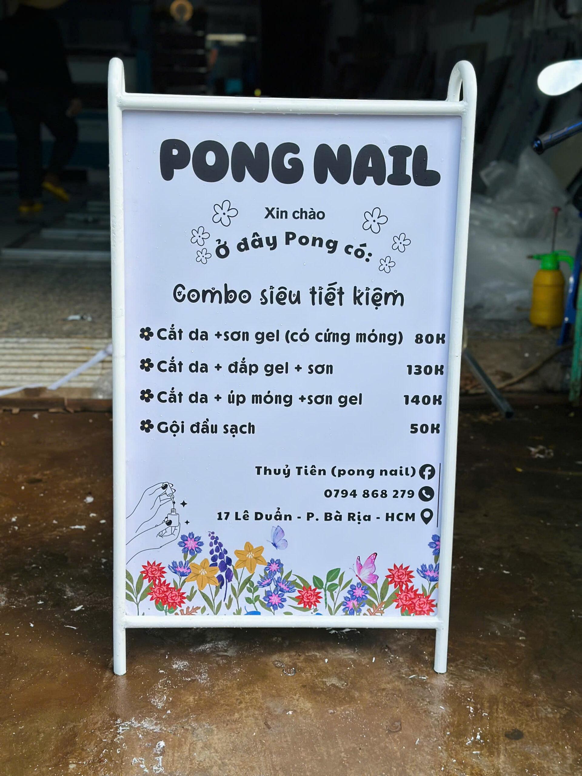 Standee quảng cáo