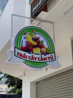 Hộp đèn mica led chạy viền